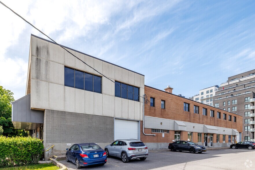 More Photos Of 150 Rue Authier, Montréal Warehouse For Lease