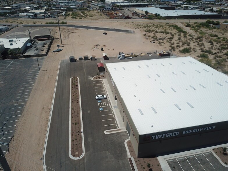 More Photos Of 8736 Gateway Blvd E, El Paso General Retail For Lease
