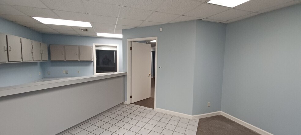 More Photos Of 210 Exchange Pl NW, Huntsville Office For Lease