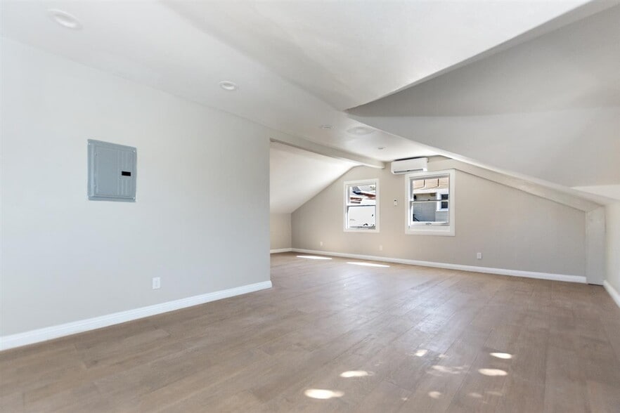 More Photos Of 1703 S Burlington Ave, Los Angeles Apartments For Sale