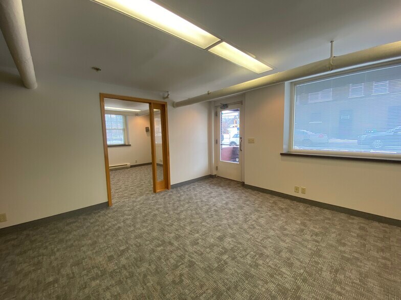 More Photos Of 239 Cleveland Ave N, Saint Paul Loft Creative Space For Lease