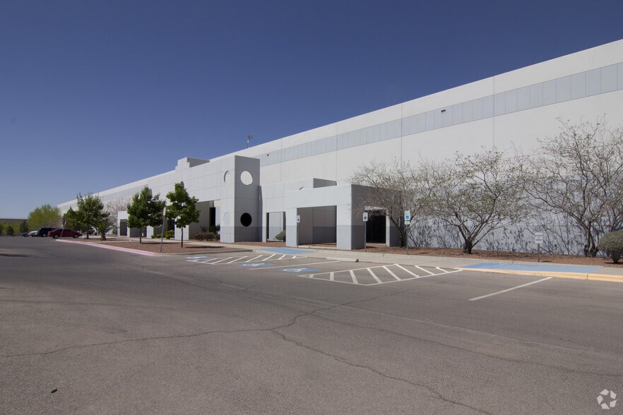 More Photos Of 1101 Burgundy St, El Paso Warehouse For Lease