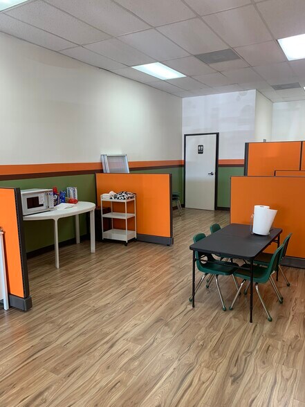 More Photos Of 519 S Glendora Ave, Glendora General Retail For Lease
