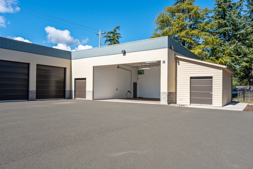 More Photos Of 1117 Commerce Dr, Ukiah Industrial For Sale