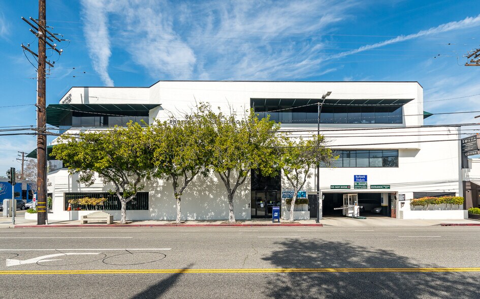 More Photos Of 2031 W Alameda Ave, Burbank Medical For Lease