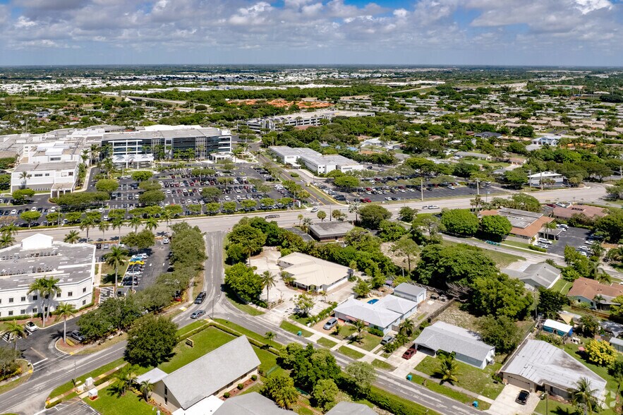 More Photos Of 101 SE 27th Ave, Boynton Beach Medical For Sale