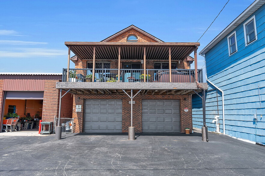More Photos Of 2809 River Rd, Buffalo Flex For Sale