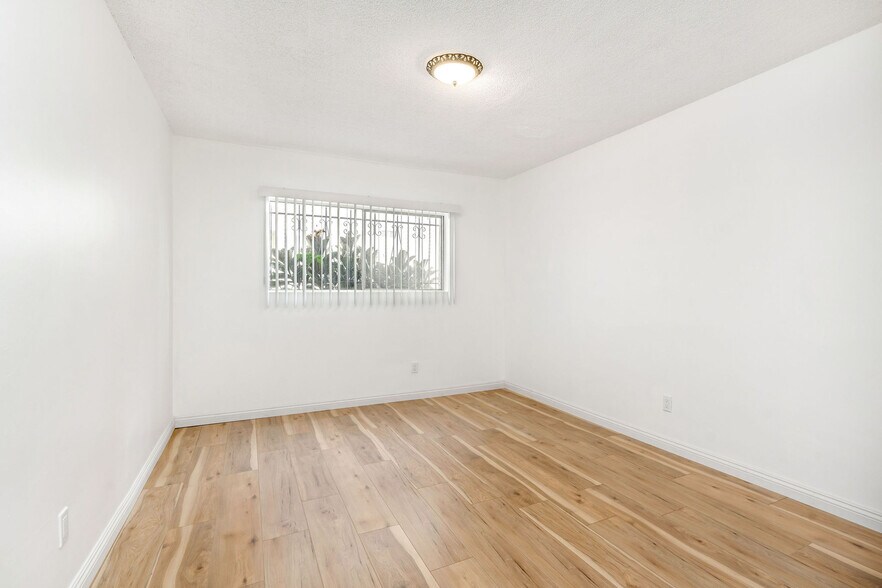 More Photos Of 4376 W 134th St, Hawthorne Apartments For Sale