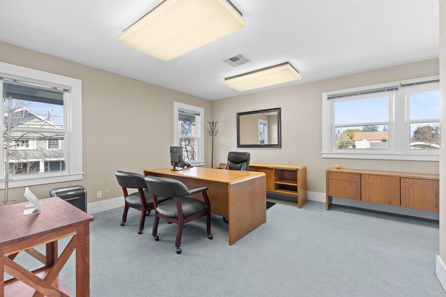 More Photos Of 700 College Ave, Santa Rosa Office For Sale