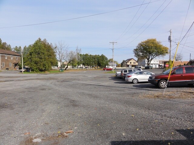 More Photos Of 112 Center St, Canastota Office For Lease