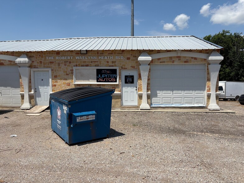 More Photos Of 2889 Aztec Trl, Wylie Mixed Retail For Sale