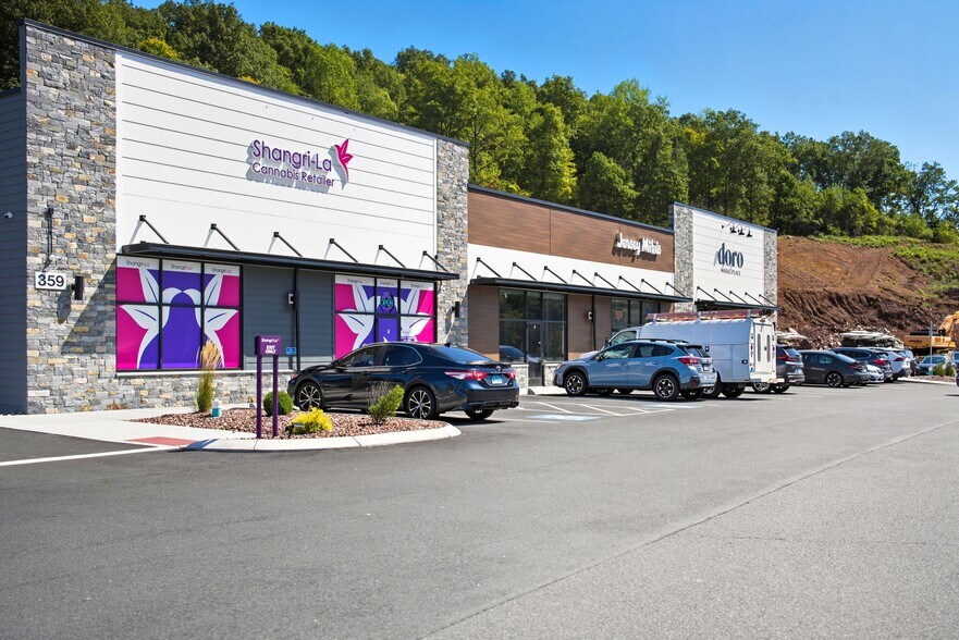 Primary Photo Of 297-305 New Britain Avenue, Plainville General Retail For Lease