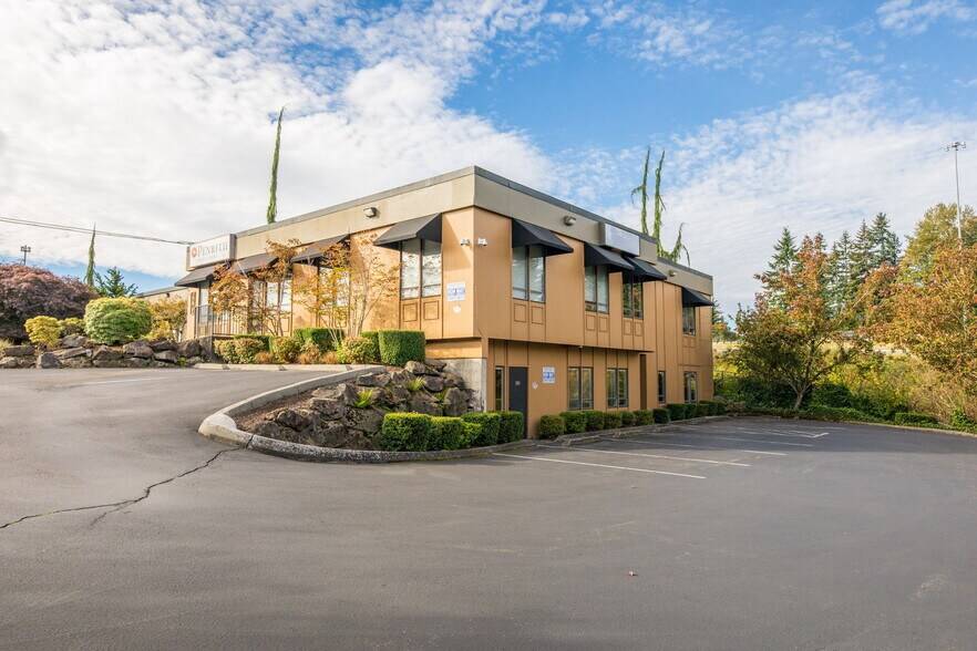 More Photos Of 9502 19th Ave SE, Everett Office For Lease