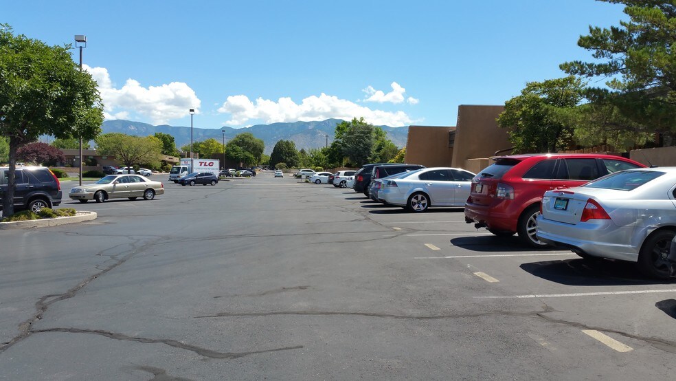 More Photos Of 7520 Montgomery Blvd NE, Albuquerque Medical For Lease