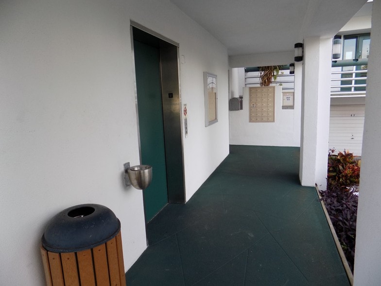 More Photos Of 1460 S McCall Rd, Englewood Medical For Sale