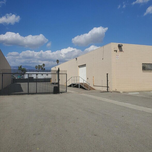 More Photos Of 4674 Brooks St, Montclair Warehouse For Lease