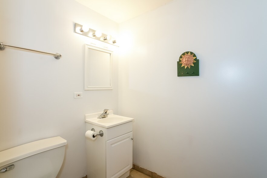 More Photos Of 716 E 47th St, Chicago Loft Creative Space For Sale