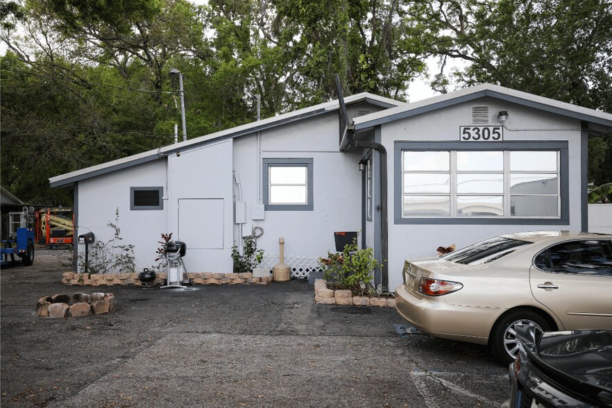 More Photos Of 5305 Garden Ln, Tampa Industrial For Sale