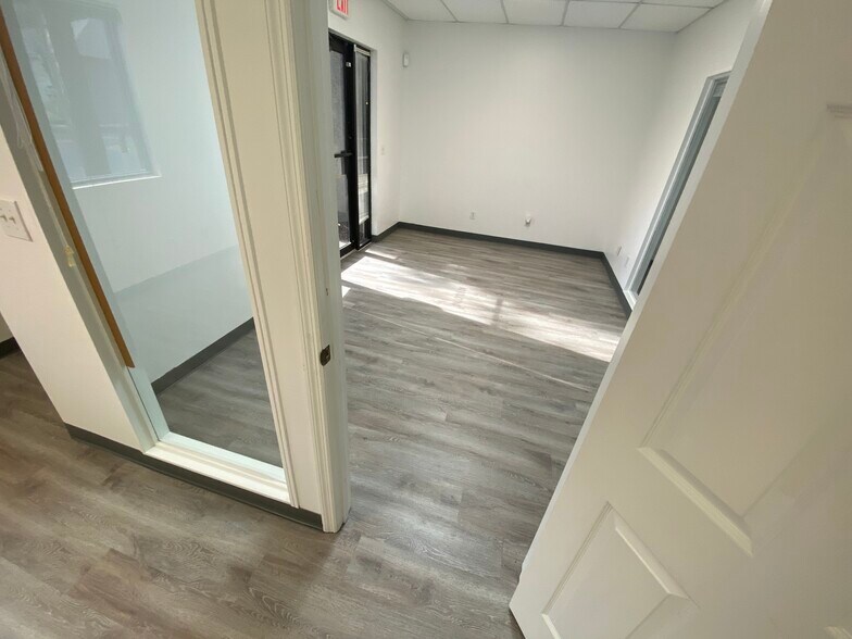 More Photos Of 13555 Automobile Blvd, Clearwater Medical For Lease