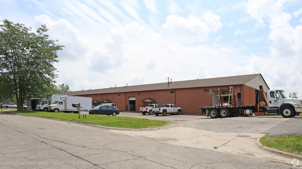 More Photos Of 2955-2999 Switzer Ave, Columbus Warehouse For Lease