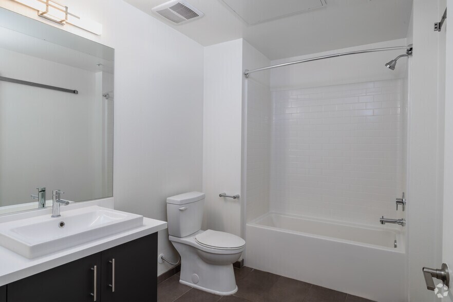 More Photos Of 3750 Main St, Riverside Apartments For Lease