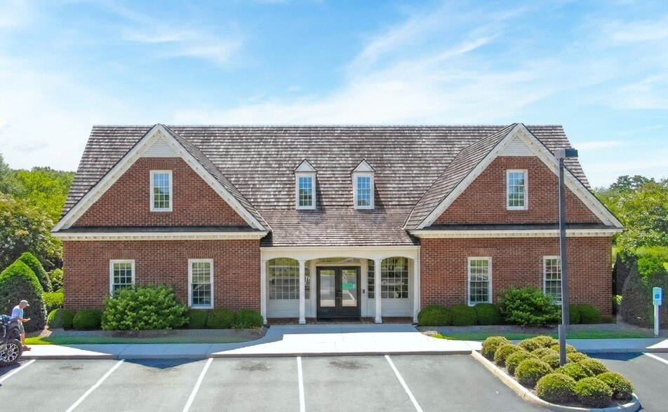 Primary Photo Of 22468 Lankford Hwy, Cape Charles Bank For Sale