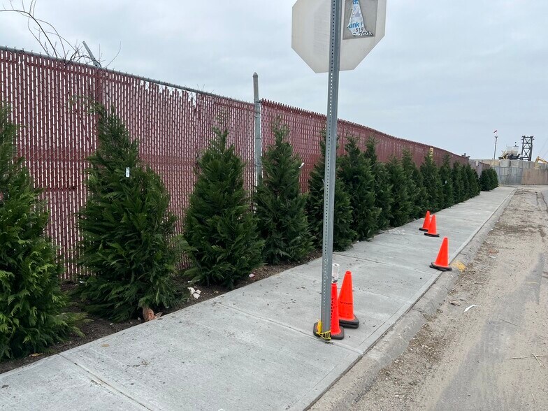 More Photos Of 3800 Hampton Rd, Oceanside Warehouse For Lease