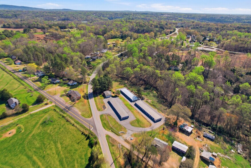 More Photos Of 3110 Saluda Dam Rd, Easley Self Storage For Sale