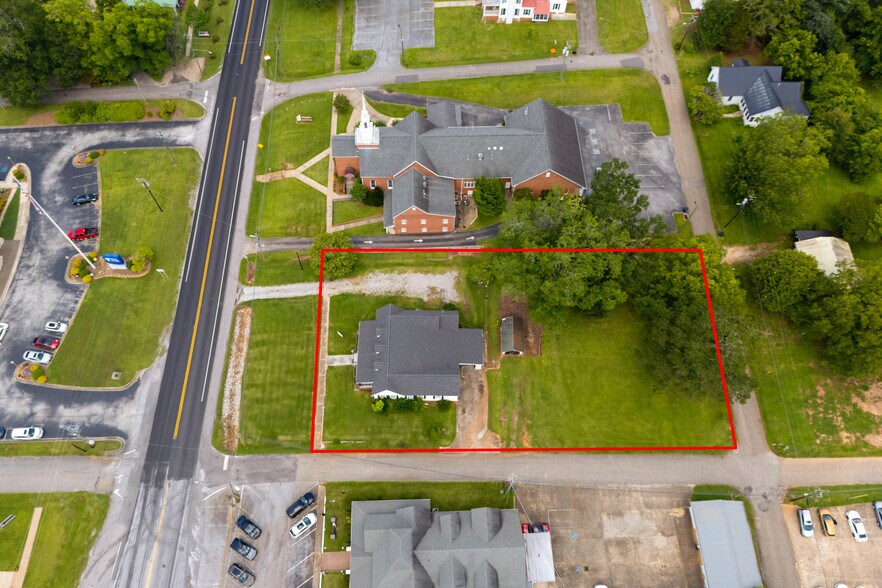 More Photos Of 104 W Broad St, Wedowee Medical For Sale