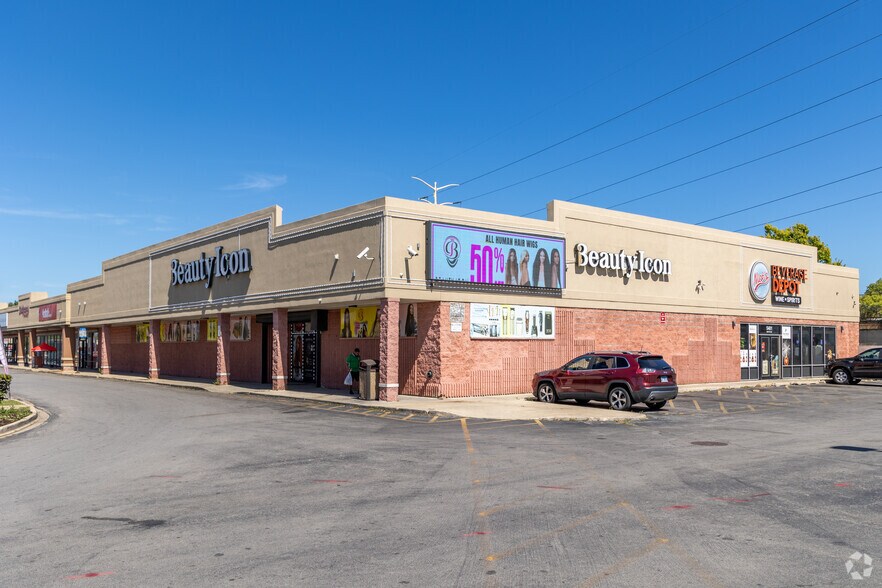 More Photos Of 5401 S Wentworth Ave, Chicago Unknown For Lease