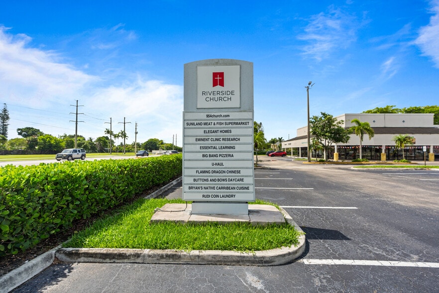 More Photos Of 941 Kimberly Blvd, North Lauderdale Unknown For Lease