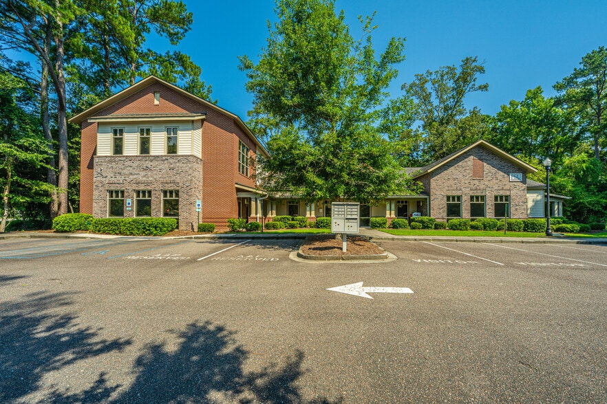 Primary Photo Of 901 Old Trolley Rd, Summerville Medical For Lease