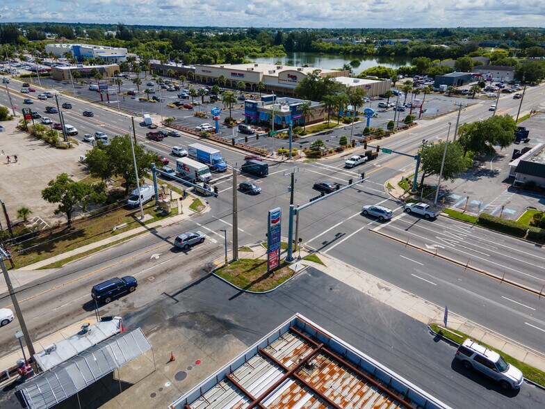 More Photos Of 5704 14th St W, Bradenton Convenience Store For Sale