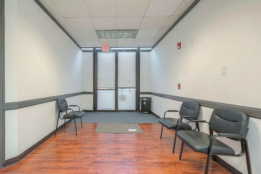 More Photos Of 13111 Westheimer Rd, Houston Office For Sale