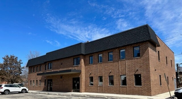 More Photos Of 1035 Havens Ct, Downers Grove Medical For Lease