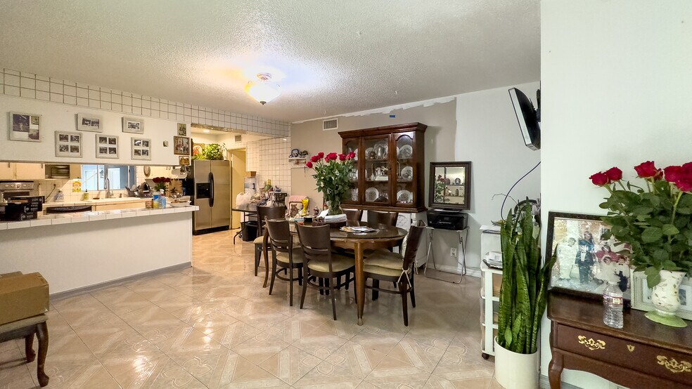 More Photos Of 1837 Beloit Ave, Los Angeles Apartments For Sale