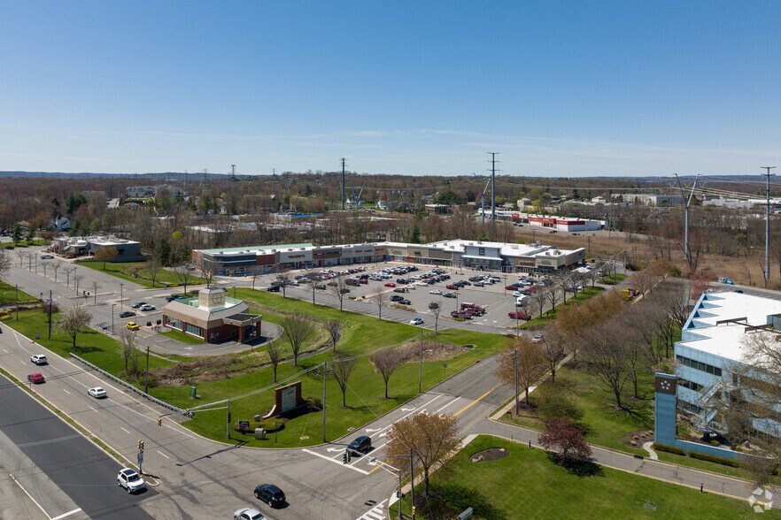 More Photos Of 227-277 Eisenhower Pky, Livingston Unknown For Lease