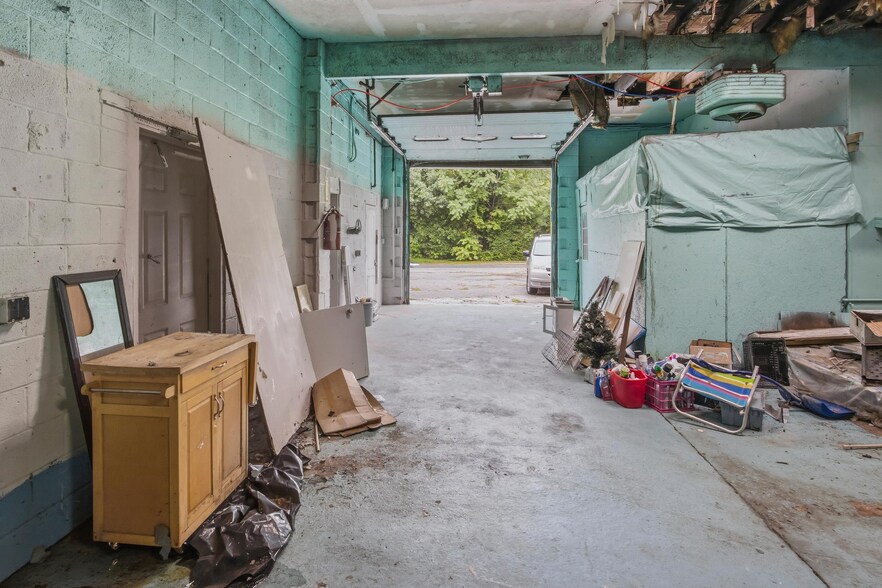 More Photos Of 344 Indian Ave, Bridgeton Auto Repair For Sale