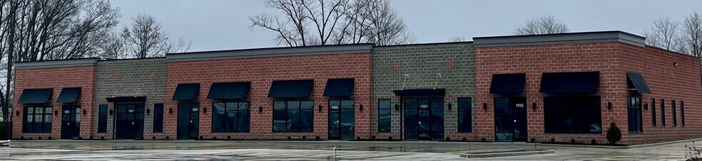 Primary Photo Of 1085-1115 W Bagley Rd, Berea Storefront Retail Office For Lease