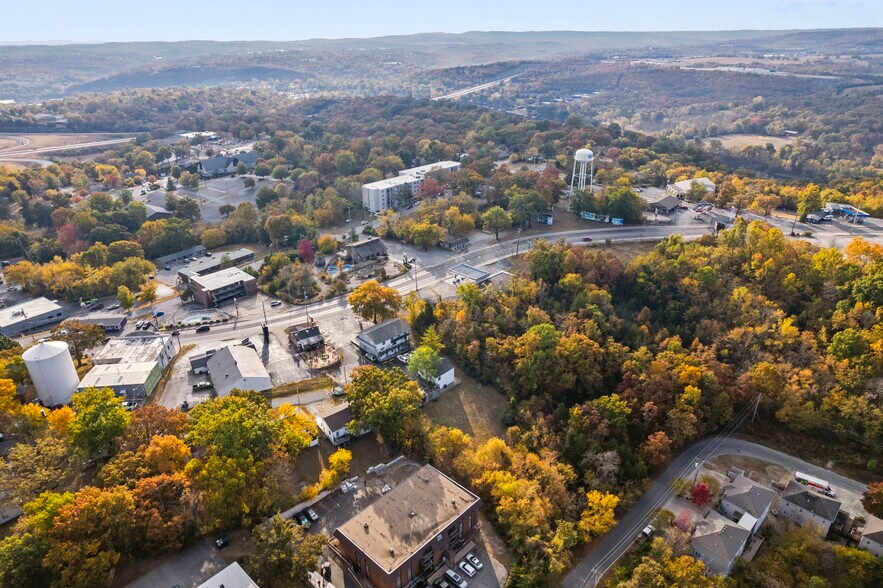 More Photos Of 1107-1109 W 76 Country Blvd, Branson General Retail For Sale