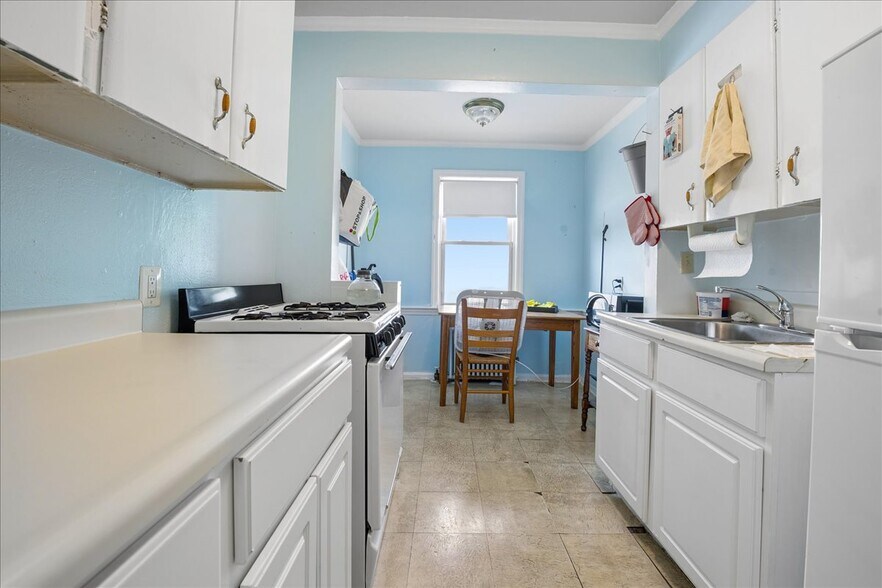 More Photos Of 115 N Barry Ave, Mamaroneck Apartments For Sale