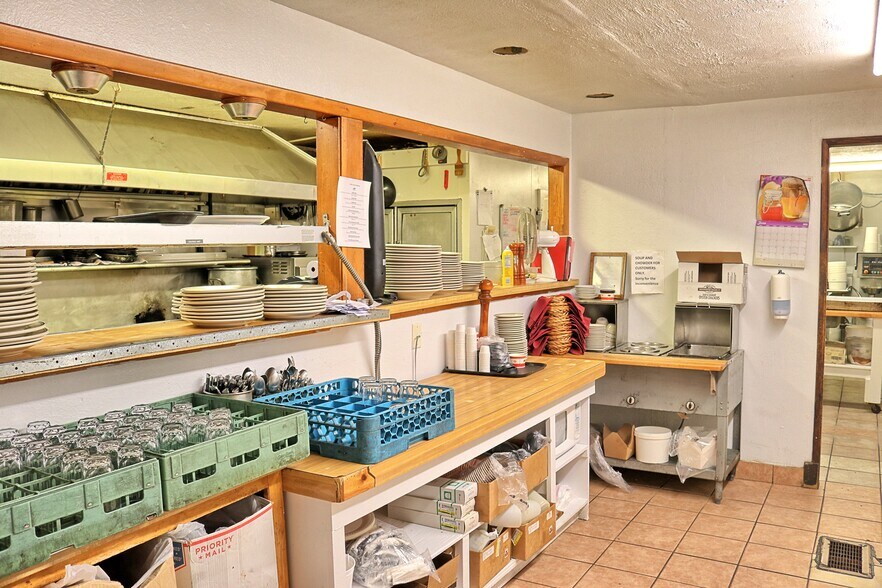 More Photos Of 29430 Ellensburg Ave, Gold Beach Restaurant For Sale