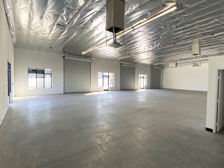 More Photos Of 124 W Ovington St, Lancaster Auto Repair For Lease