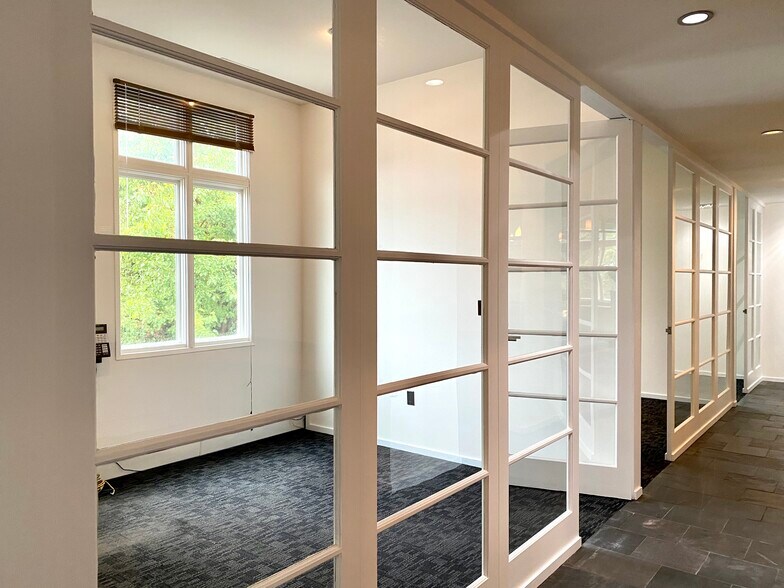 More Photos Of 1005 S 76th Ave, Omaha Medical For Lease