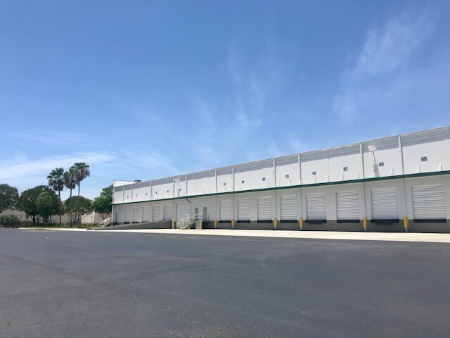 More Photos Of 10300 NW 19th St, Miami Warehouse For Lease