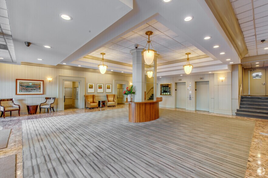 More Photos Of 5480 Wisconsin Ave, Chevy Chase Apartments For Lease