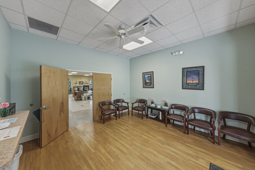 More Photos Of 1214 W Reynolds St, Plant City Office For Sale
