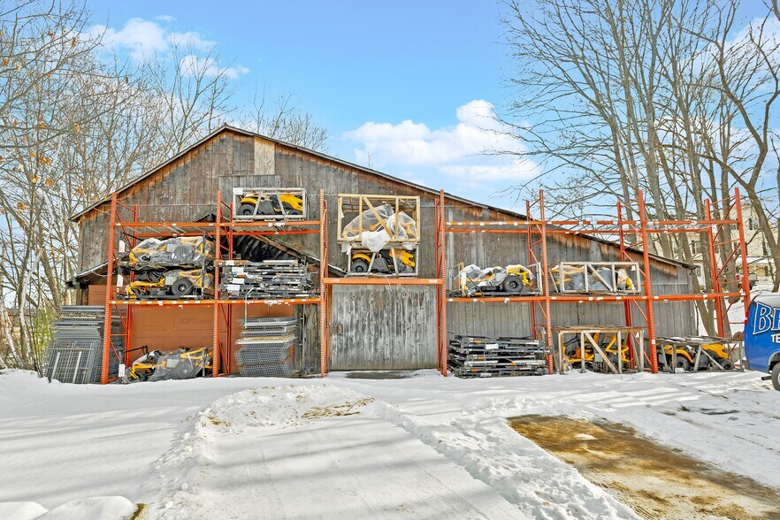 More Photos Of 276 N State St, Concord Warehouse For Sale