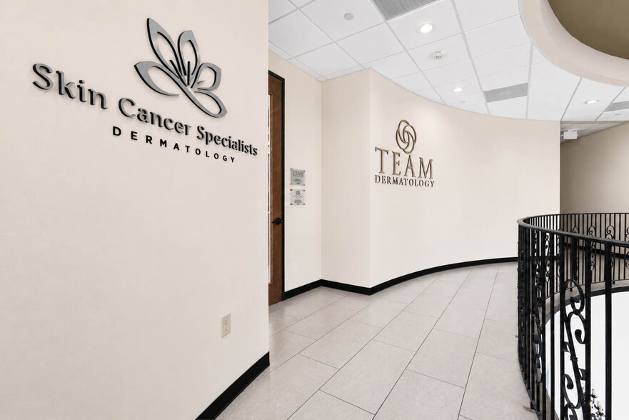 More Photos Of 1435 Highway 6, Sugar Land Healthcare For Sale