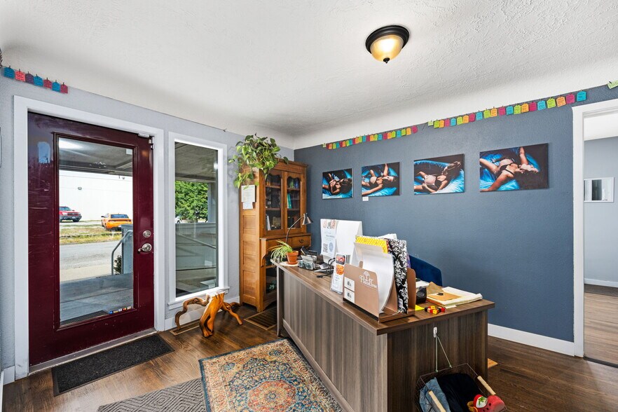 More Photos Of 1048 N 3rd St, Coeur d'Alene Office For Sale